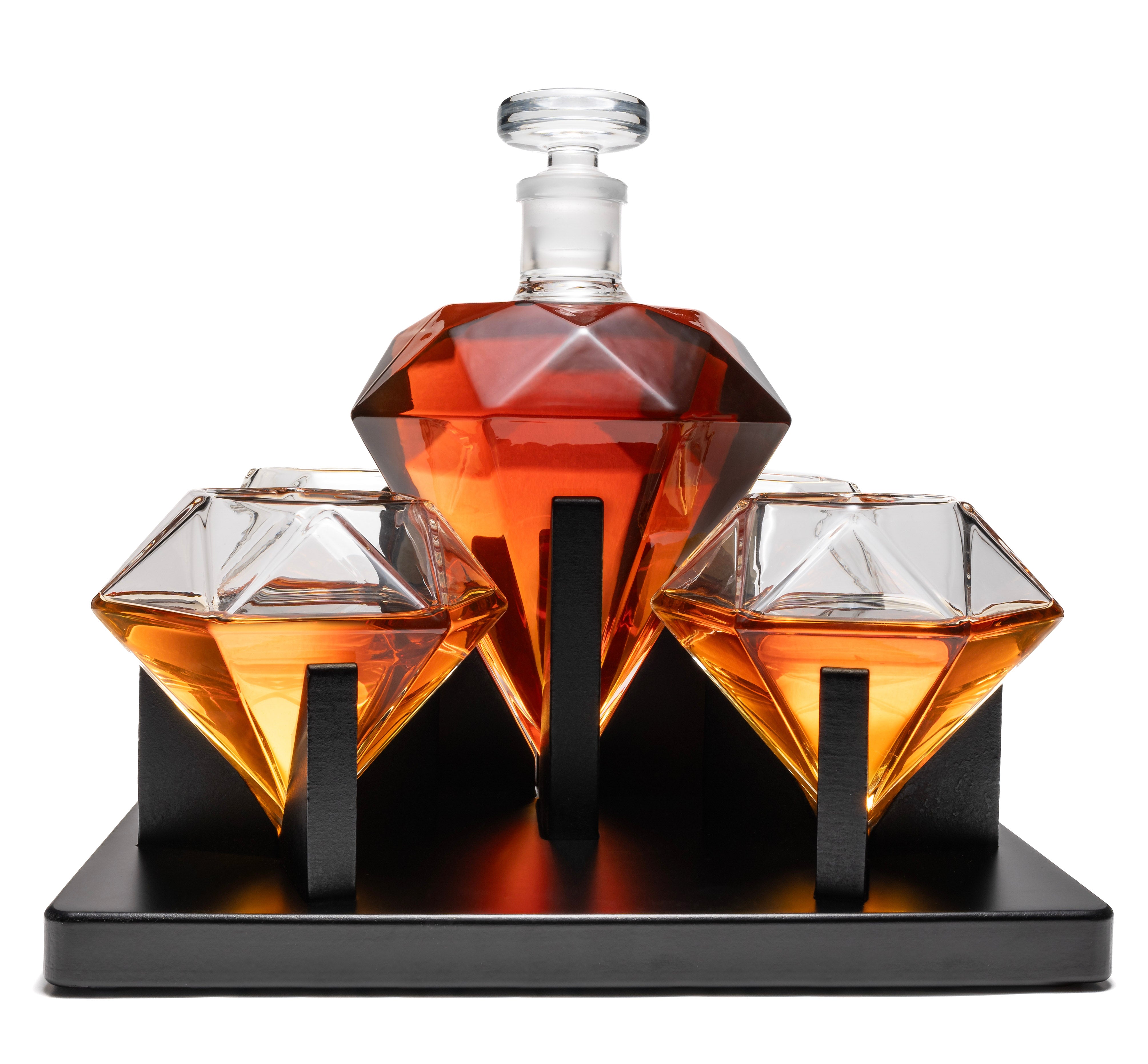 Don Vassie Diamond Shaped Decanter 850ml with 4 matching glasses and an intrinsically designed wooden display.