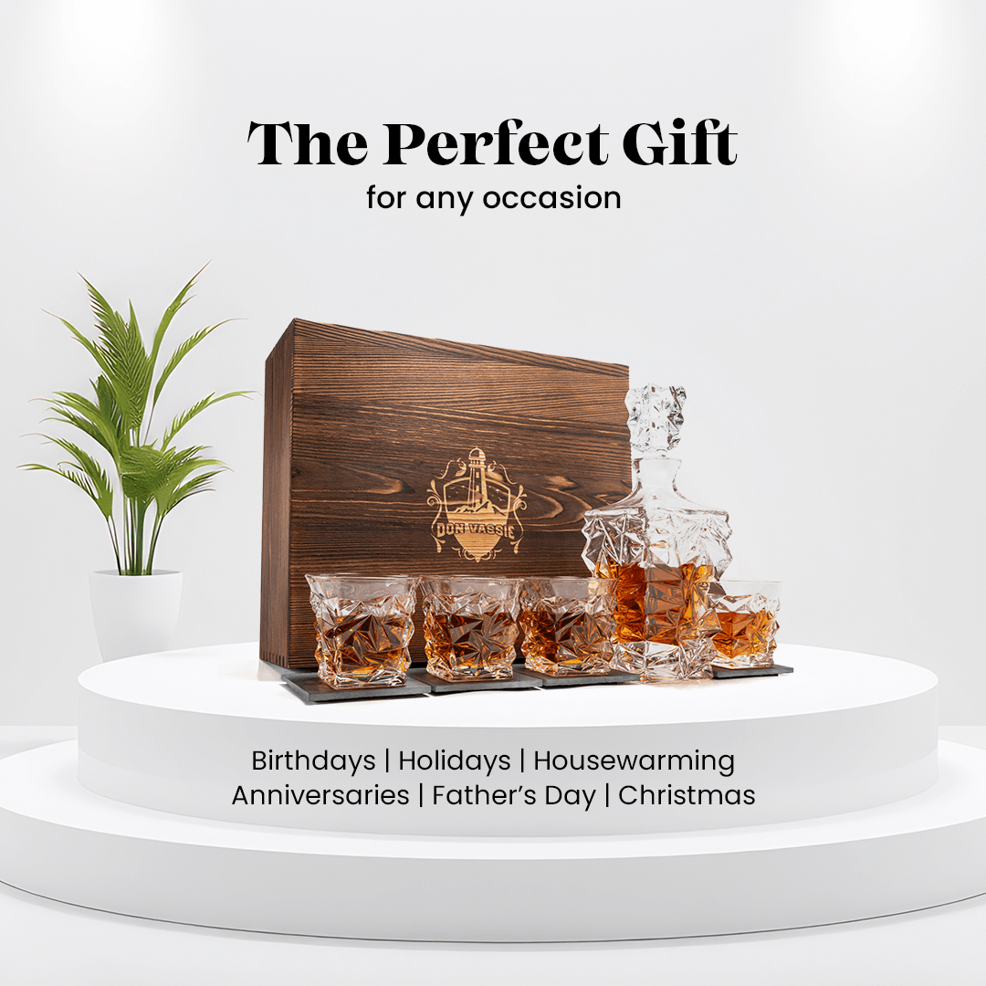 Don Vassie Luxury Whisky Decanter Set with 4 Glasses-DAINTREE RAINFOREST (pre-order ,shipping starts 15th October)