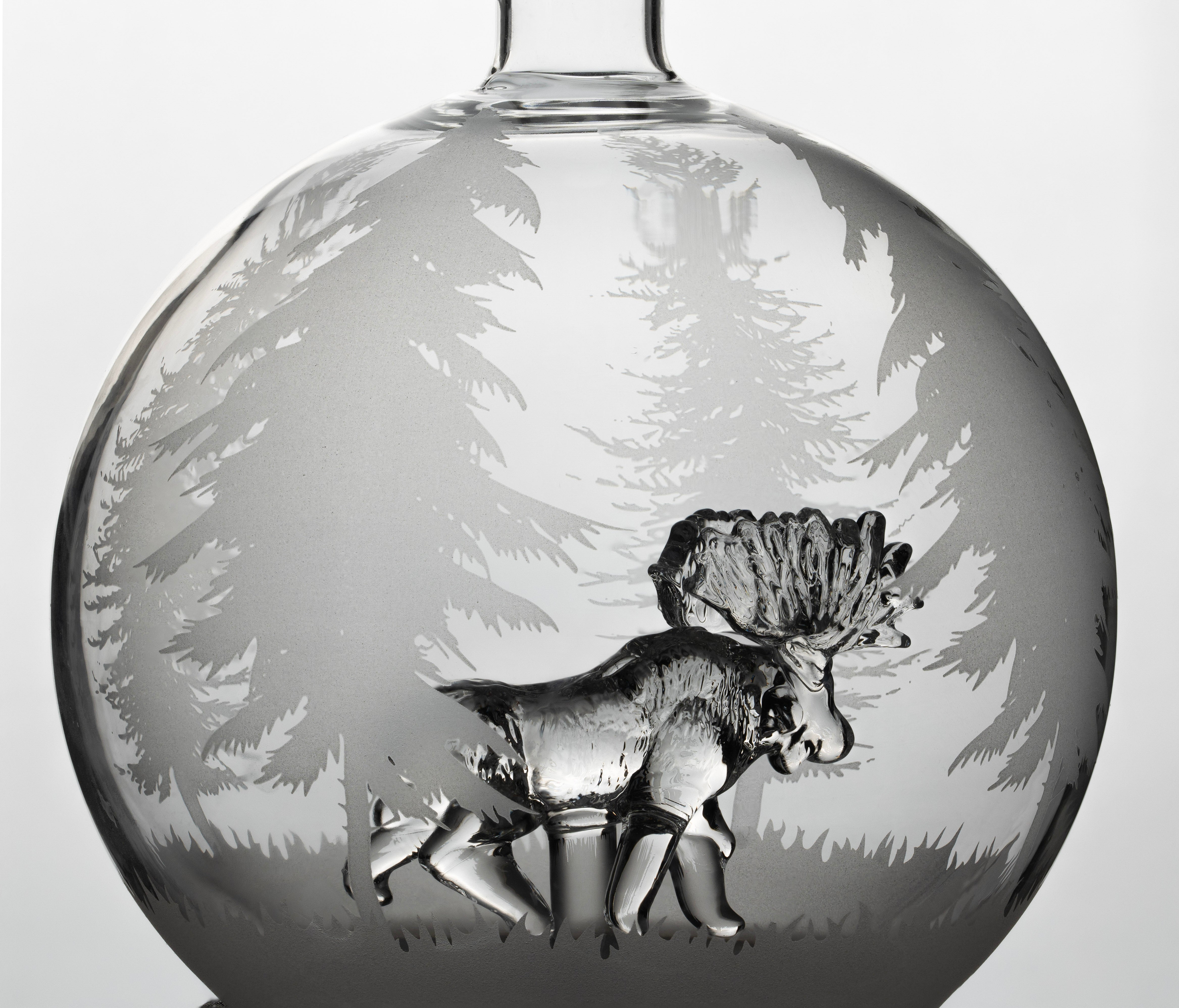 CUSTOM ENGRAVED Australia’s First Limited-Edition Christmas Globe Decanter Set with Hand-Blown Reindeer