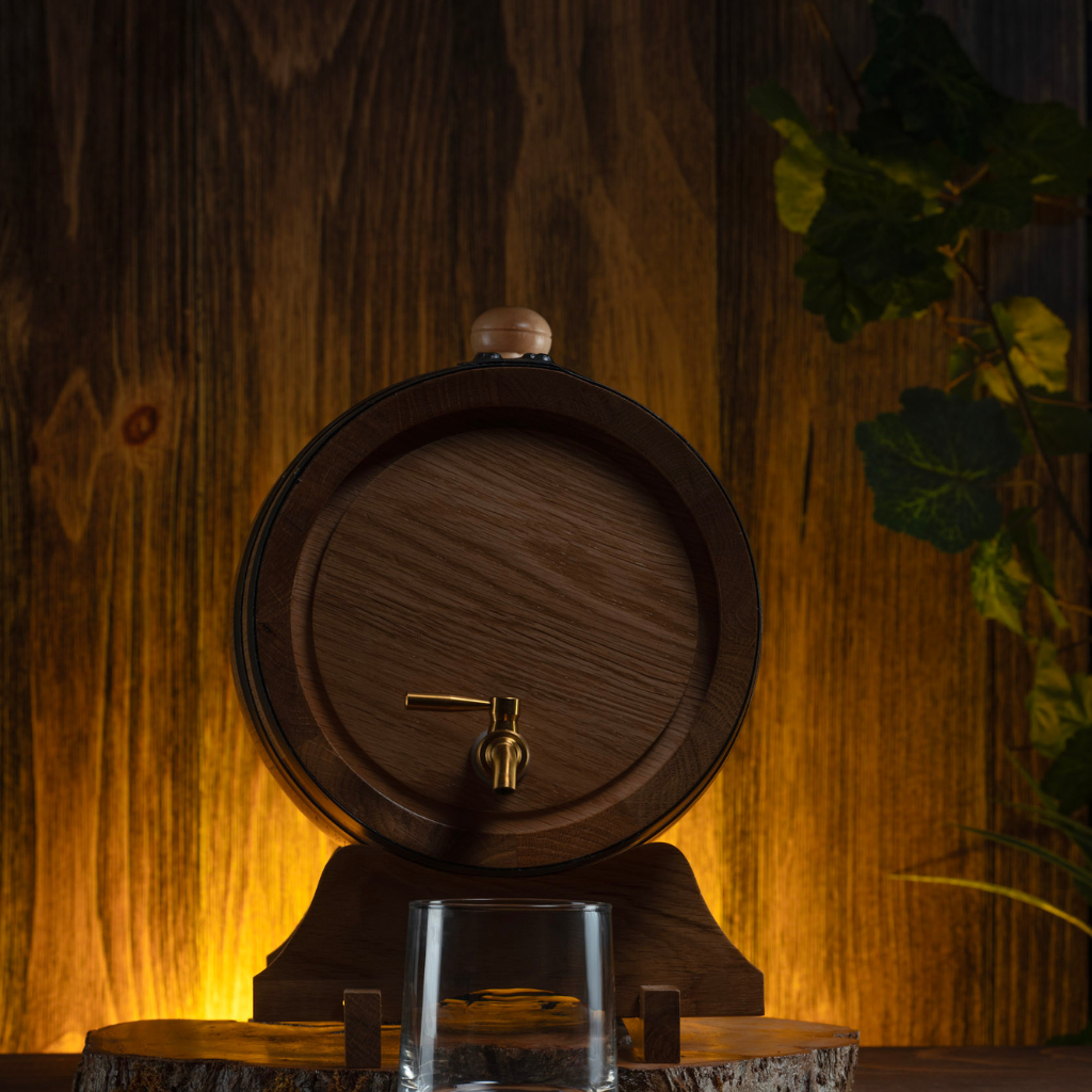 1.5L American Oak Barrel with Metal Spigot – Perfect for Aging Wine,Port, Whiskey, and Spirits